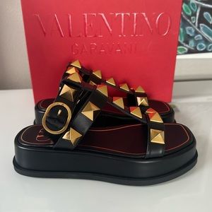 Valentino Garavani Roman stud  Gladiator Sandals size 37.5 New never used